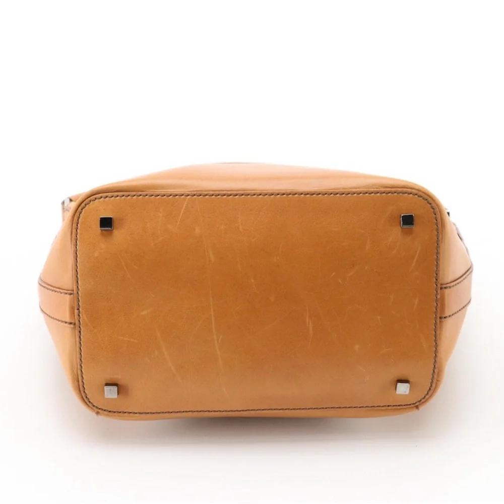 GUCCI Front Zip Pocket Hobo Bag in Light Brown Leather